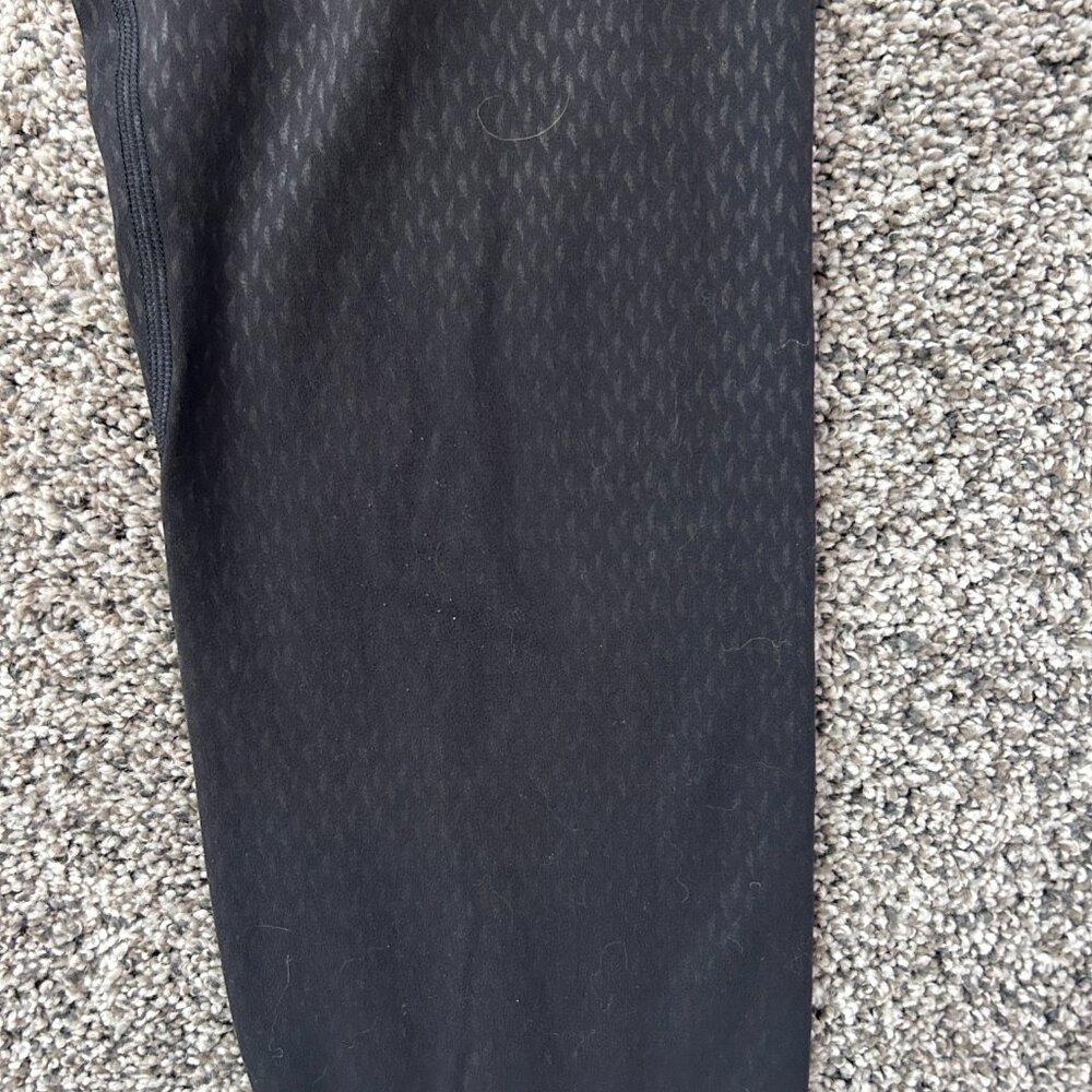 Lululemon Align HR 28" leggings, size 8 - image 4